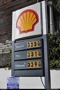 Photo by elki | San Francisco  gas prices october 2010